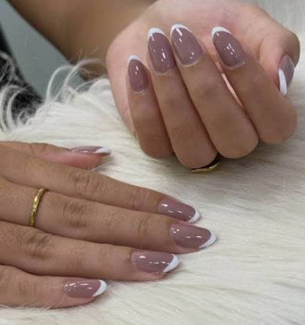 Remoção e aplicação de esmalte semipermanente