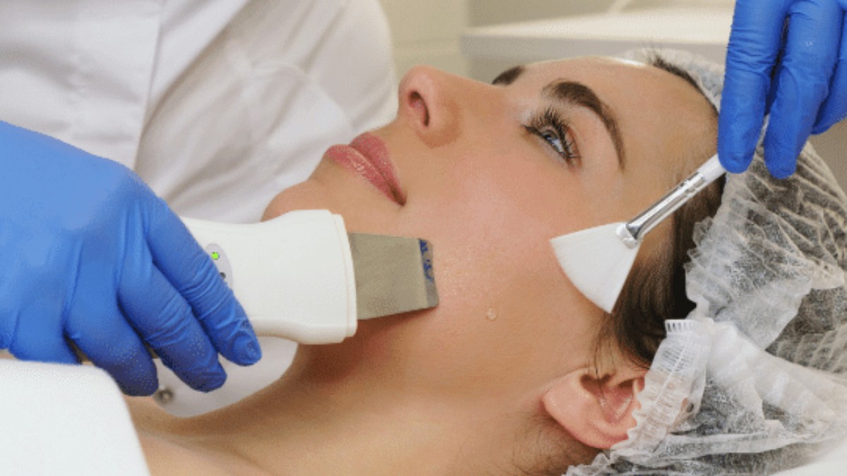Limpeza facial ultrassônica